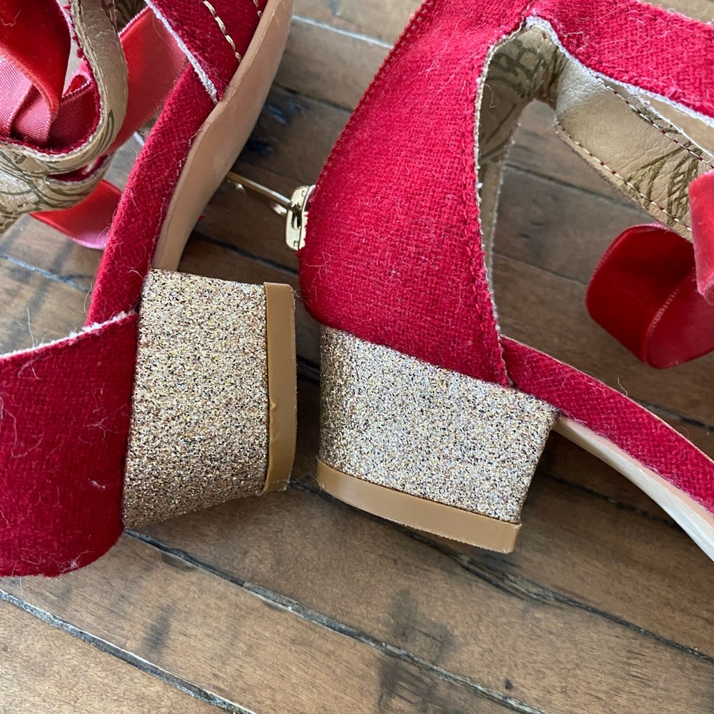 Joy, foil, girls, red and gold shoes, size 10 - Picture 2 of 5